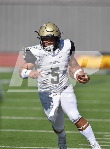 Thumbnail 2 in Foster vs Burbank (Class 5A Div I Bidistrict) photogallery.