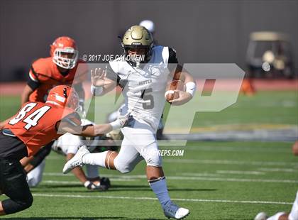 Thumbnail 2 in Foster vs Burbank (Class 5A Div I Bidistrict) photogallery.