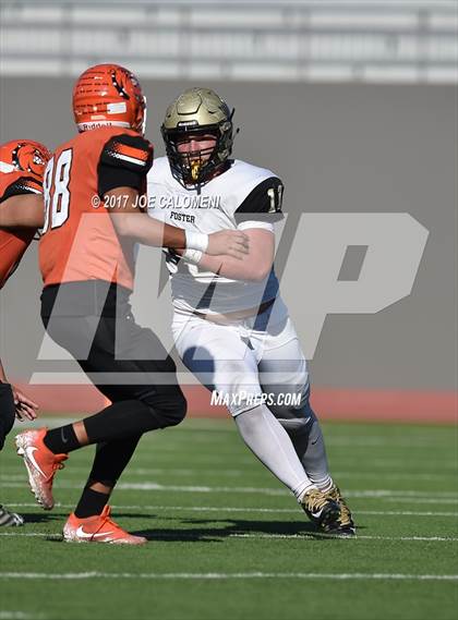 Thumbnail 3 in Foster vs Burbank (Class 5A Div I Bidistrict) photogallery.