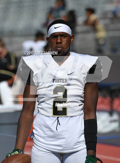 Thumbnail 1 in Foster vs Burbank (Class 5A Div I Bidistrict) photogallery.