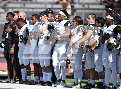 Thumbnail 3 in Foster vs Burbank (Class 5A Div I Bidistrict) photogallery.