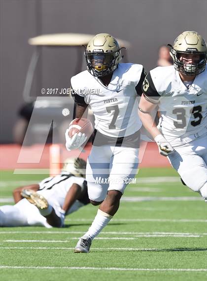 Thumbnail 1 in Foster vs Burbank (Class 5A Div I Bidistrict) photogallery.