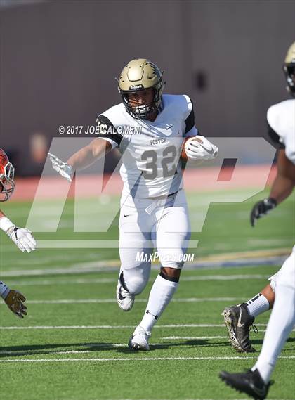 Thumbnail 3 in Foster vs Burbank (Class 5A Div I Bidistrict) photogallery.