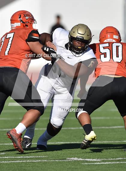 Thumbnail 1 in Foster vs Burbank (Class 5A Div I Bidistrict) photogallery.