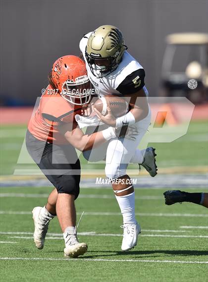 Thumbnail 1 in Foster vs Burbank (Class 5A Div I Bidistrict) photogallery.