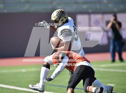 Thumbnail 1 in Foster vs Burbank (Class 5A Div I Bidistrict) photogallery.