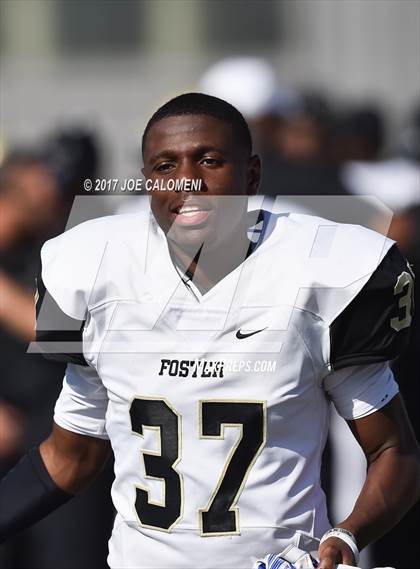 Thumbnail 2 in Foster vs Burbank (Class 5A Div I Bidistrict) photogallery.