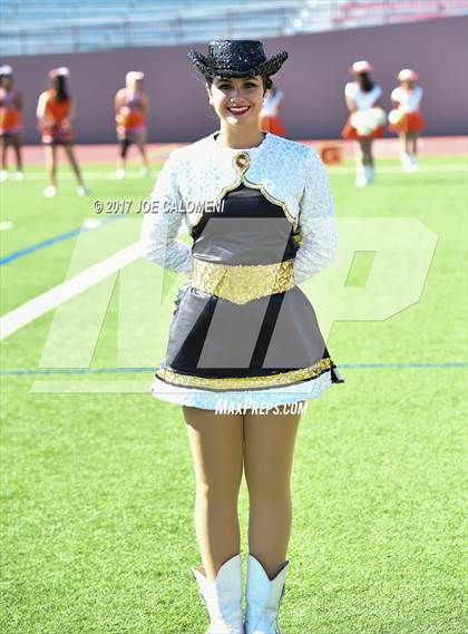 Thumbnail 2 in Foster vs Burbank (Class 5A Div I Bidistrict) photogallery.