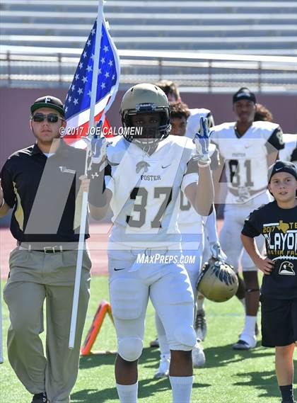 Thumbnail 3 in Foster vs Burbank (Class 5A Div I Bidistrict) photogallery.