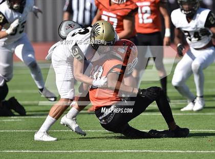 Thumbnail 3 in Foster vs Burbank (Class 5A Div I Bidistrict) photogallery.