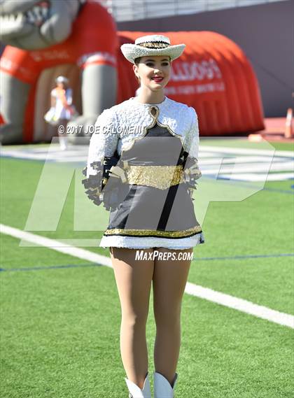Thumbnail 2 in Foster vs Burbank (Class 5A Div I Bidistrict) photogallery.