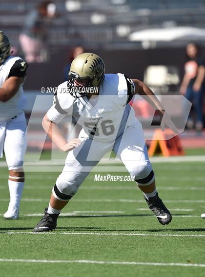 Thumbnail 2 in Foster vs Burbank (Class 5A Div I Bidistrict) photogallery.