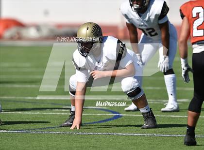 Thumbnail 3 in Foster vs Burbank (Class 5A Div I Bidistrict) photogallery.