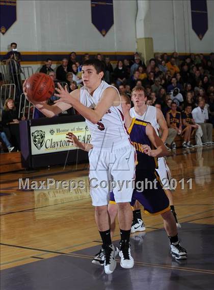 Thumbnail 2 in Clayton vs Spring Valley (Clayton Holiday Tournament) photogallery.