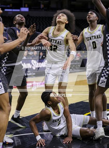 Thumbnail 3 in Central-Little Rock vs Principia (Norm Stewart Classic) photogallery.