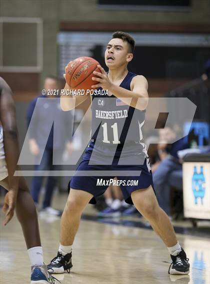 Thumbnail 2 in Bakersfield @ Clovis North photogallery.