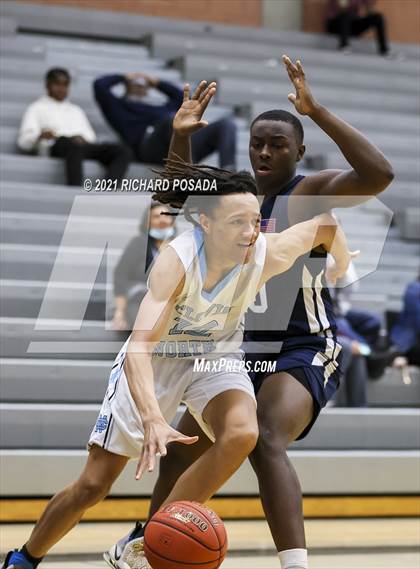 Thumbnail 3 in Bakersfield @ Clovis North photogallery.