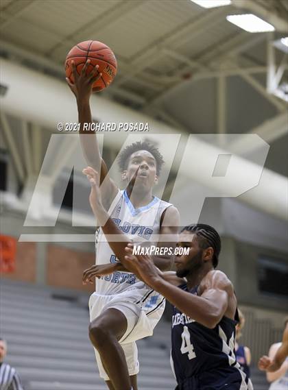 Thumbnail 3 in Bakersfield @ Clovis North photogallery.