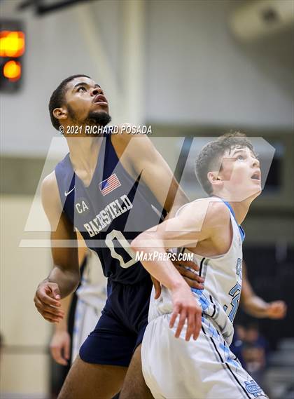 Thumbnail 2 in Bakersfield @ Clovis North photogallery.