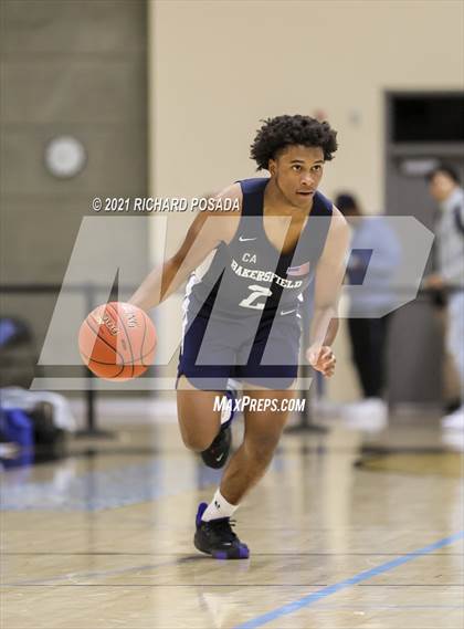 Thumbnail 2 in Bakersfield @ Clovis North photogallery.
