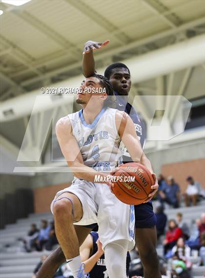 Thumbnail 2 in Bakersfield @ Clovis North photogallery.