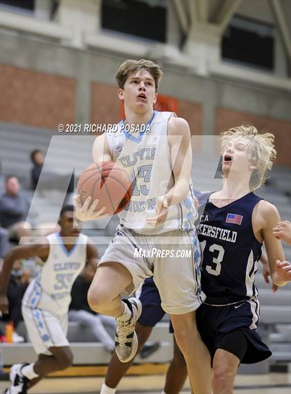 Thumbnail 3 in Bakersfield @ Clovis North photogallery.
