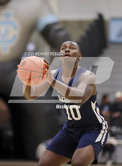 Thumbnail 2 in Bakersfield @ Clovis North photogallery.