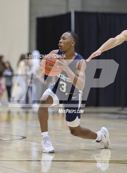 Thumbnail 2 in Bakersfield @ Clovis North photogallery.