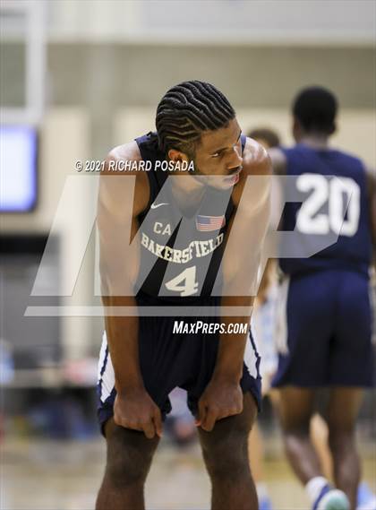 Thumbnail 3 in Bakersfield @ Clovis North photogallery.