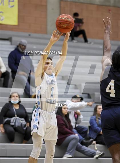 Thumbnail 2 in Bakersfield @ Clovis North photogallery.