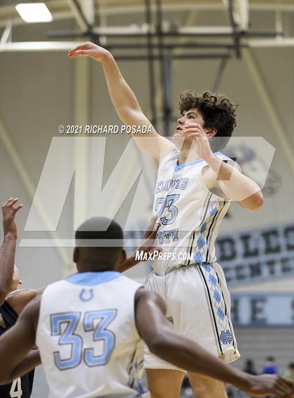 Thumbnail 1 in Bakersfield @ Clovis North photogallery.
