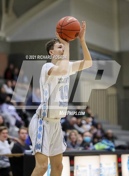 Thumbnail 1 in Bakersfield @ Clovis North photogallery.