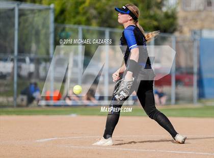 Thumbnail 3 in Ramona @ Del Norte photogallery.