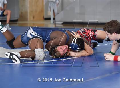 Thumbnail 3 in San Antonio Lee Invitational photogallery.