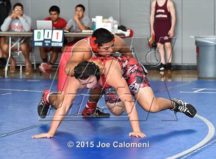 Thumbnail 2 in San Antonio Lee Invitational photogallery.