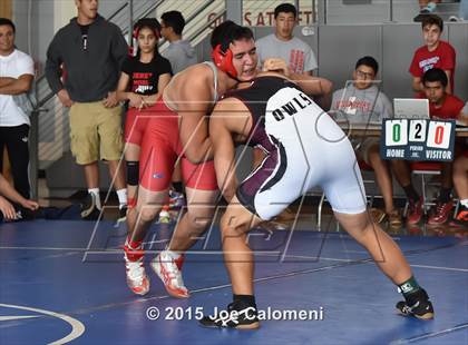 Thumbnail 2 in San Antonio Lee Invitational photogallery.