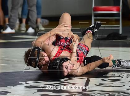 Thumbnail 3 in San Antonio Lee Invitational photogallery.