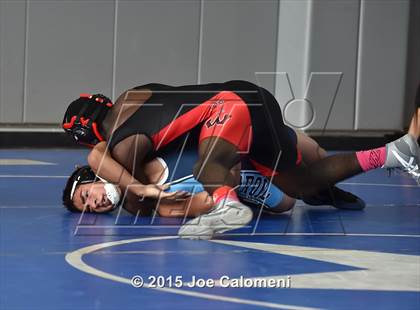 Thumbnail 3 in San Antonio Lee Invitational photogallery.