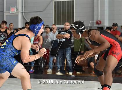 Thumbnail 2 in San Antonio Lee Invitational photogallery.
