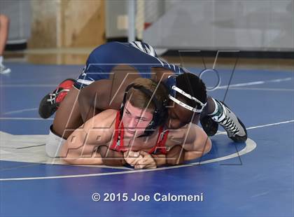 Thumbnail 3 in San Antonio Lee Invitational photogallery.