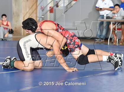 Thumbnail 1 in San Antonio Lee Invitational photogallery.