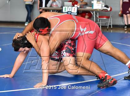Thumbnail 3 in San Antonio Lee Invitational photogallery.