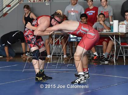 Thumbnail 2 in San Antonio Lee Invitational photogallery.