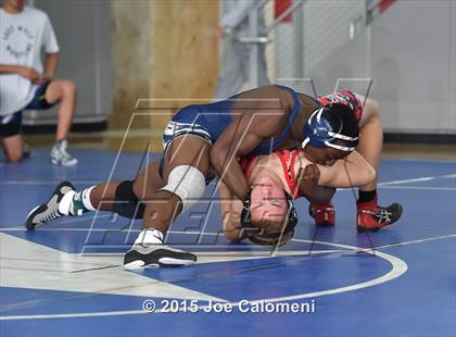 Thumbnail 2 in San Antonio Lee Invitational photogallery.