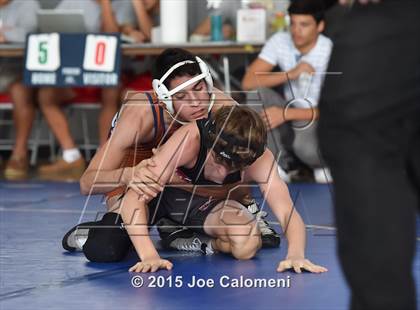 Thumbnail 2 in San Antonio Lee Invitational photogallery.