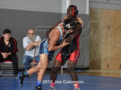 Thumbnail 1 in San Antonio Lee Invitational photogallery.