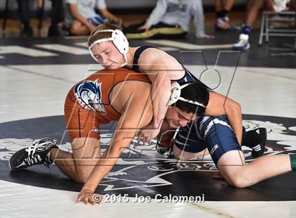 Thumbnail 2 in San Antonio Lee Invitational photogallery.