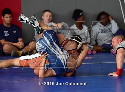 Thumbnail 1 in San Antonio Lee Invitational photogallery.