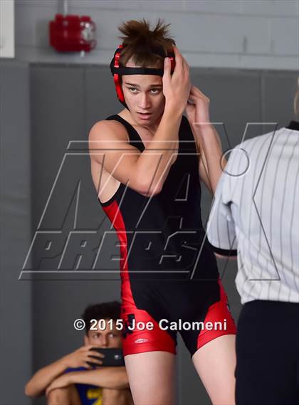 Thumbnail 1 in San Antonio Lee Invitational photogallery.