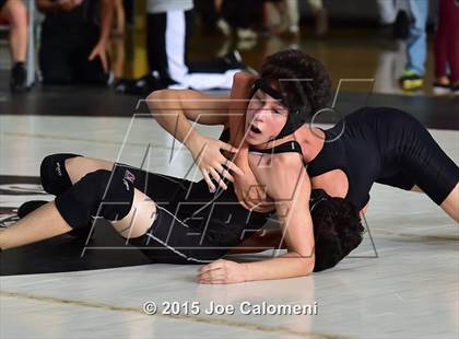 Thumbnail 3 in San Antonio Lee Invitational photogallery.